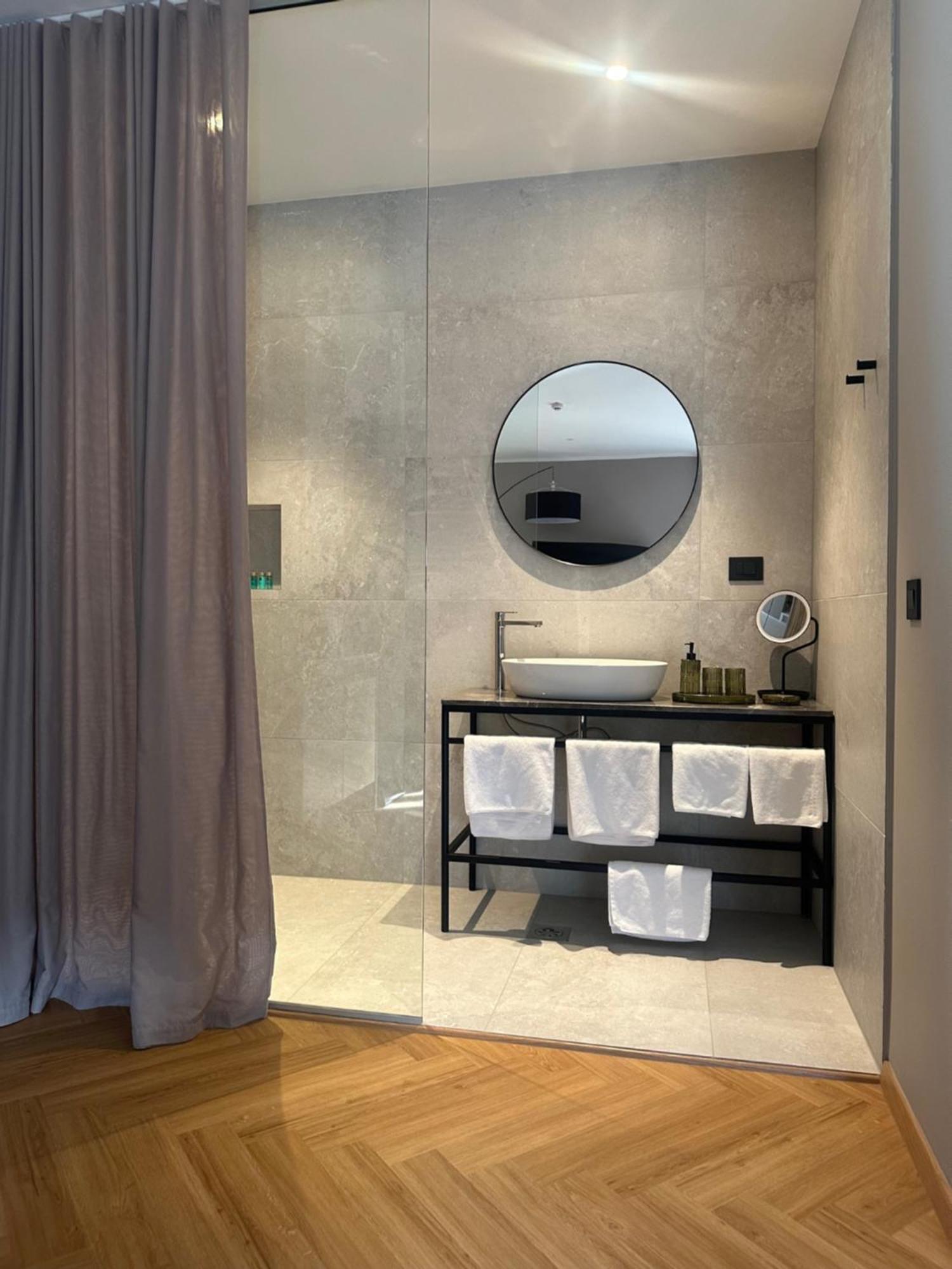 Hotel Dras Maribor Kültér fotó